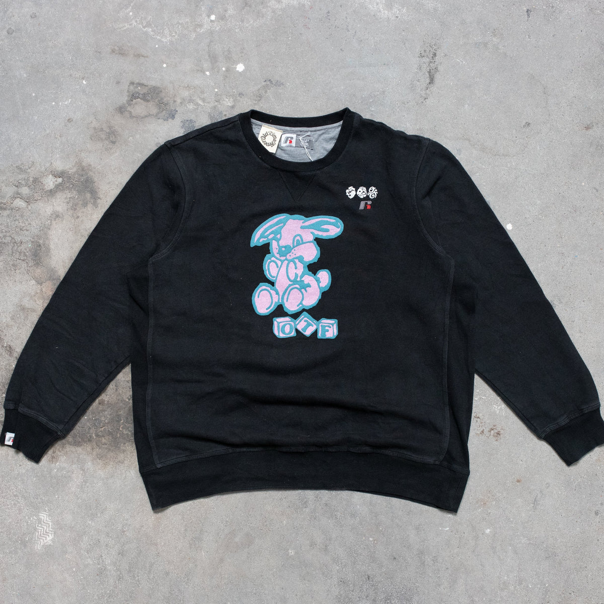 Crewneck - BUBBLEGUMBUNNY 1