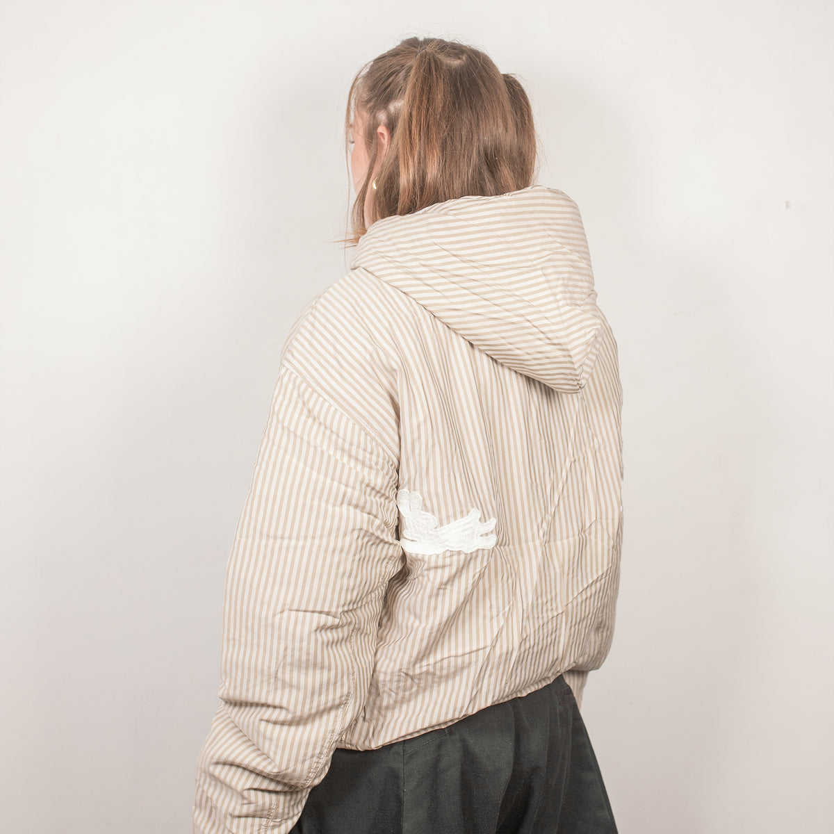 Beige - side 2