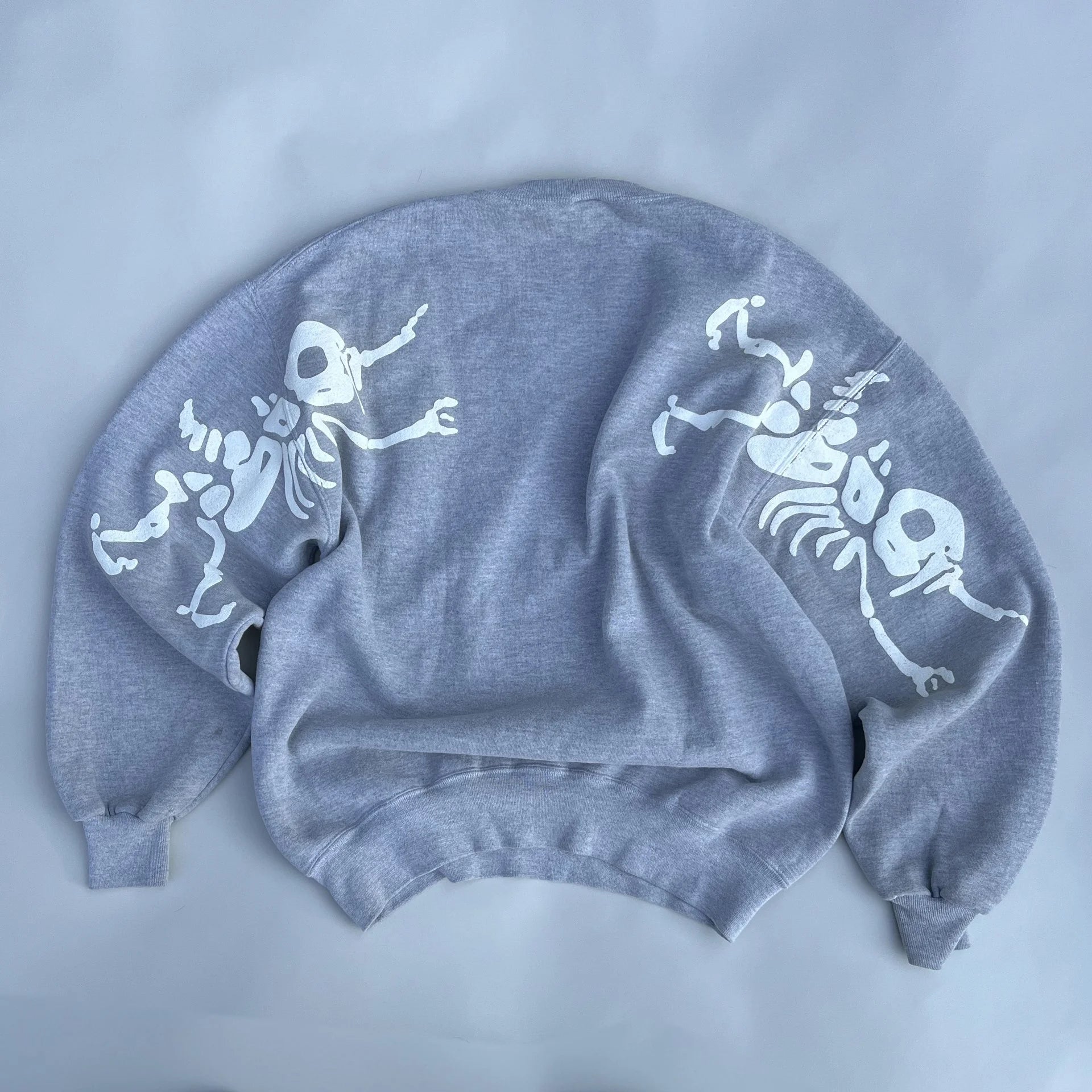 Crewneck 06 Flipus Rubbitus