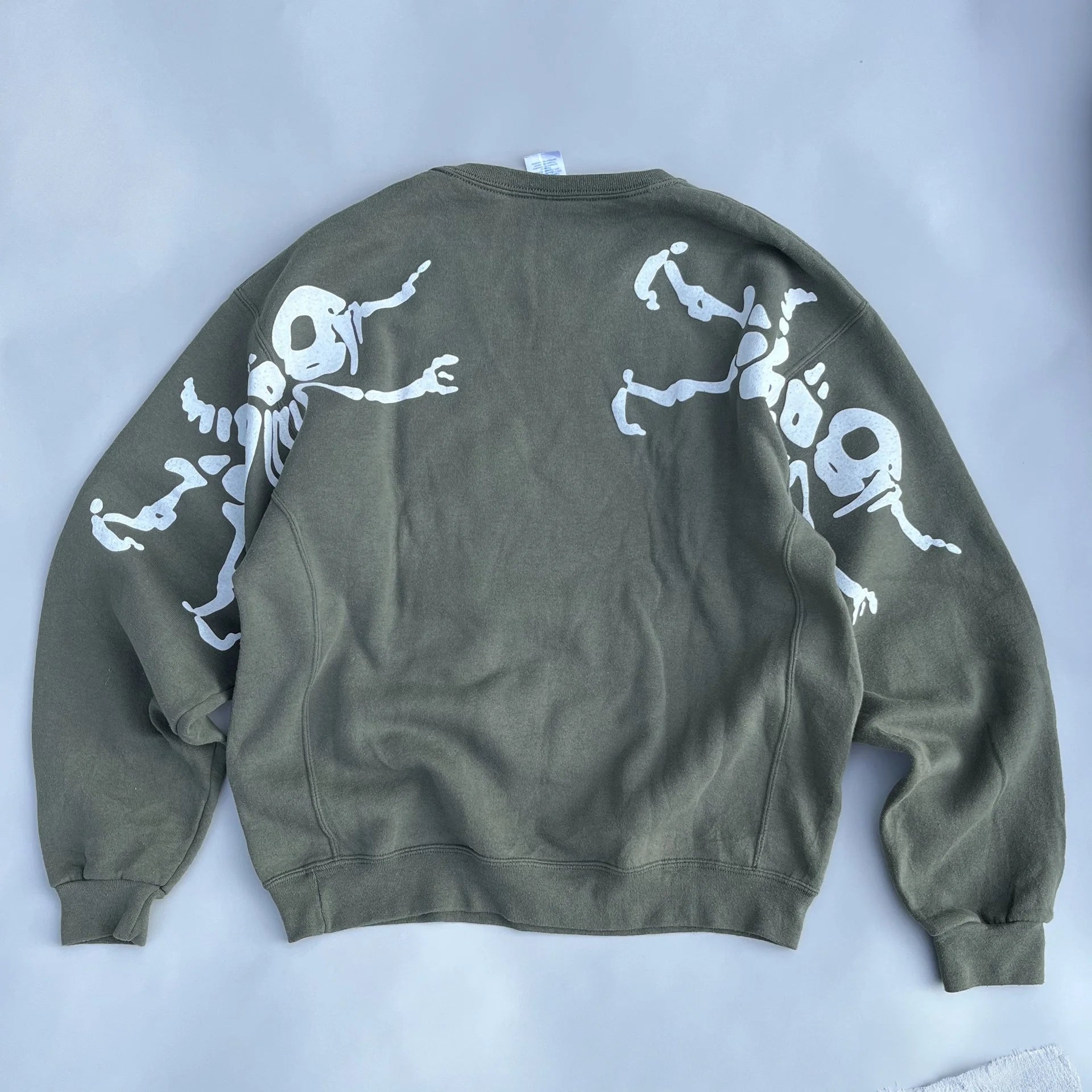Crewneck 07 Flipus Rubbitus